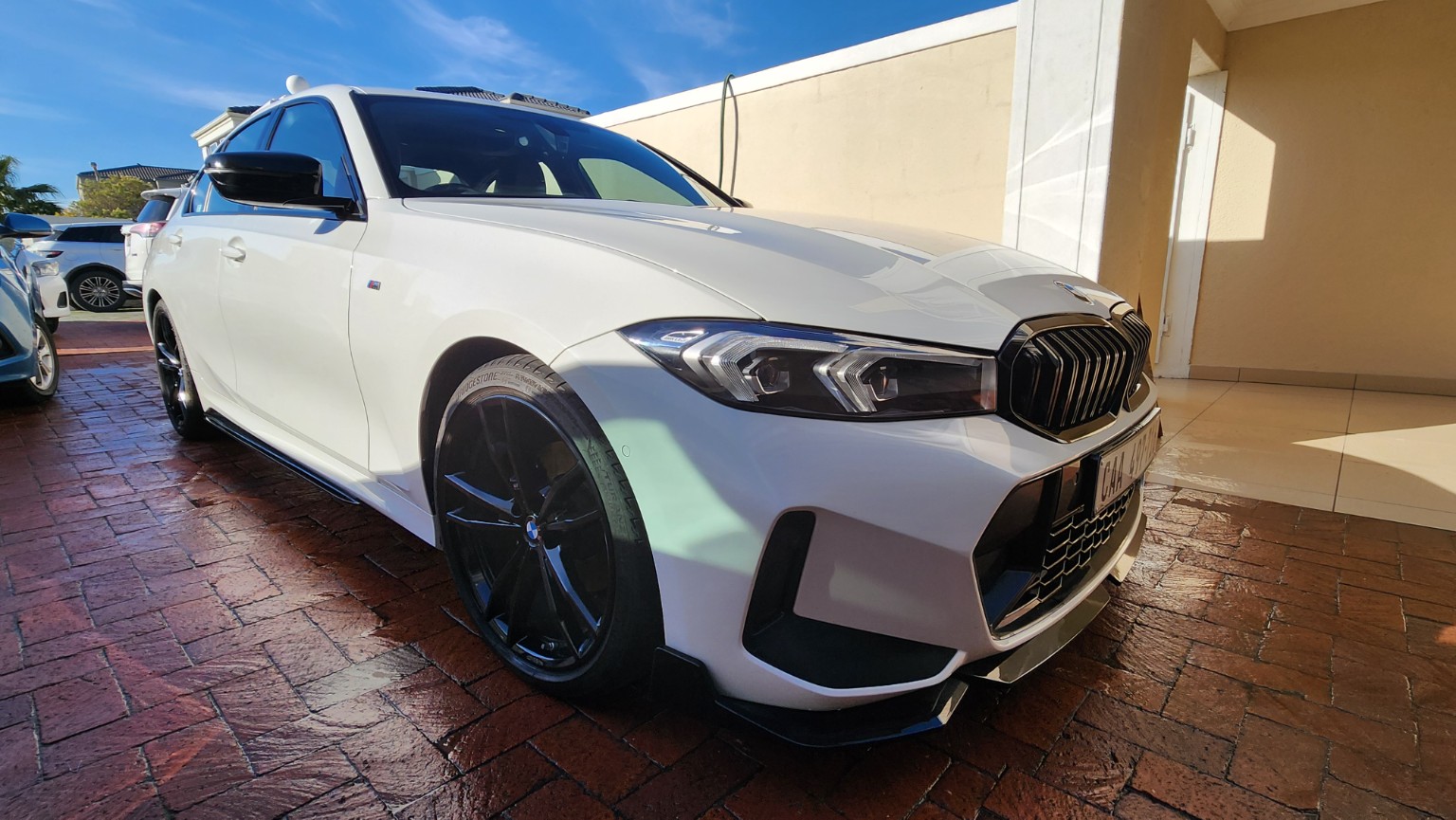 Exclusive Car Rentals BMW 320i M Sport