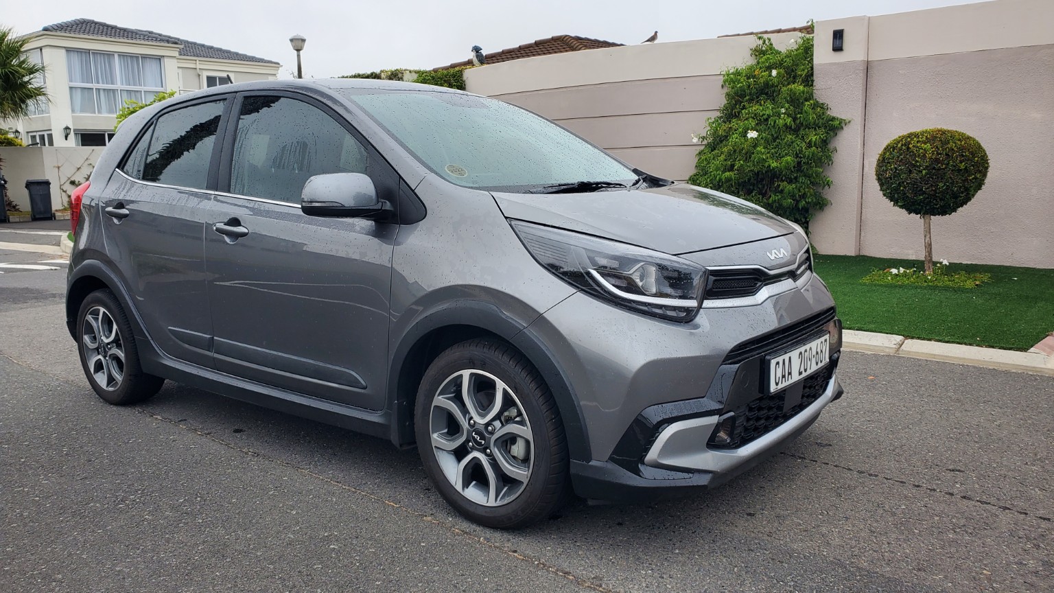 Exclusive Car Rentals Kia Picanto X-Line